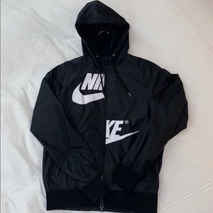 Women’s Nike windbreaker